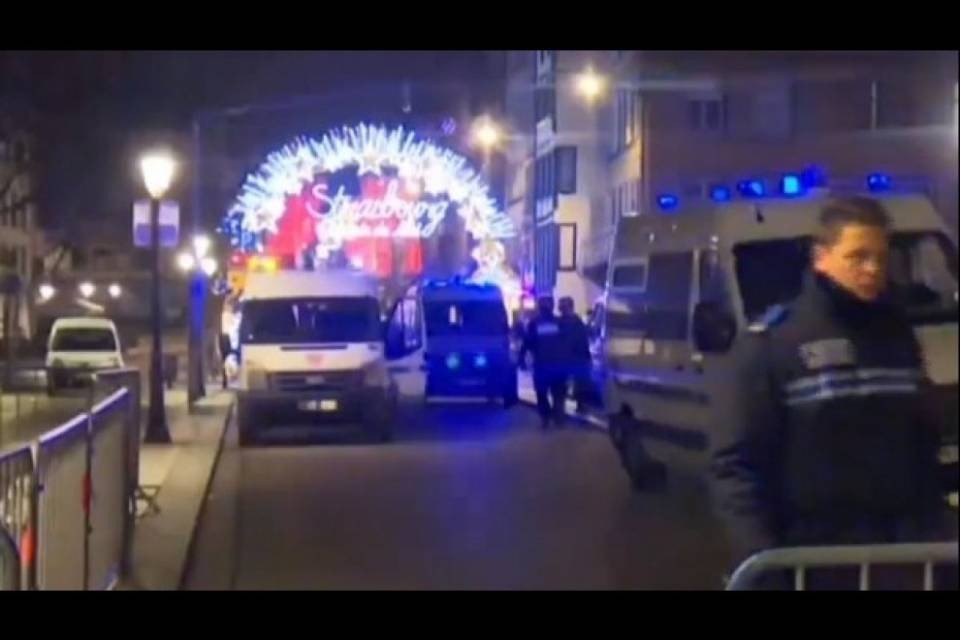 Strasburgo, fermati i sospetti fornitori dell'arma di Chekatt