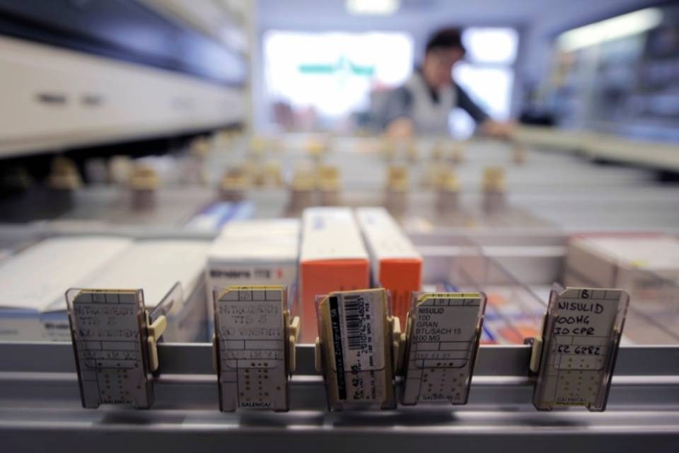 Truffa alle assicurazioni, indagato anche un farmacista