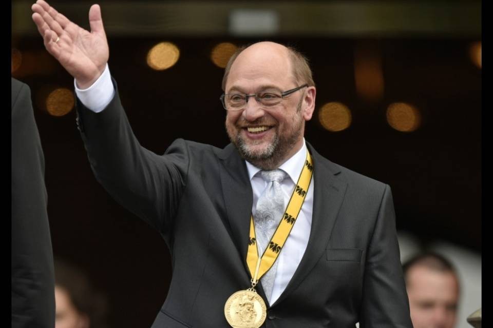 Schulz: "AlpTransit simbolo della libera circolazione"