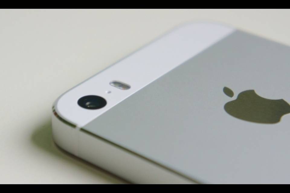 Privacy: Apple si oppone all'FBI