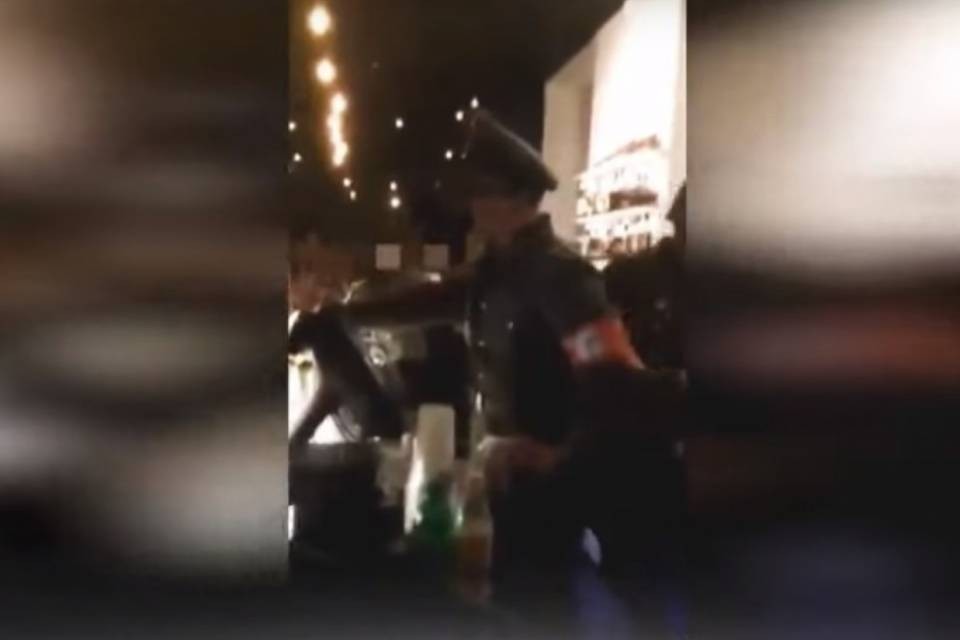 Follia norvegese: party studentesco a tema nazi