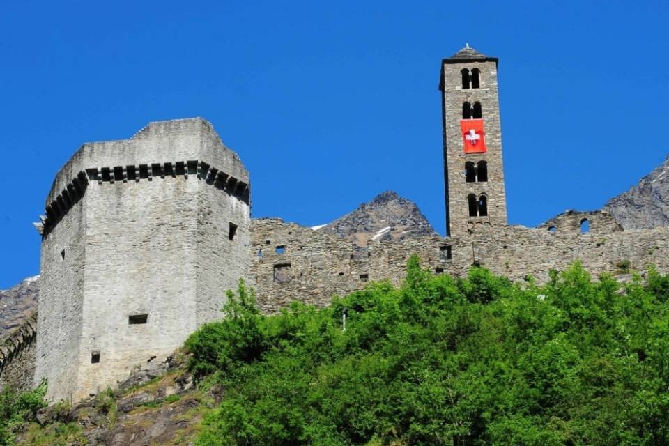 Via libera ai matrimoni al castello di Mesocco