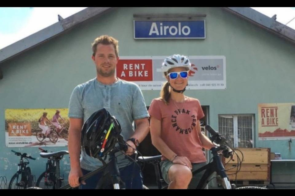 Se vedete quel ciclista, è Beat Feuz