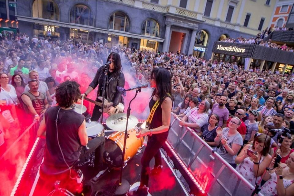 Il pop tedesco scalda Piazza Grande