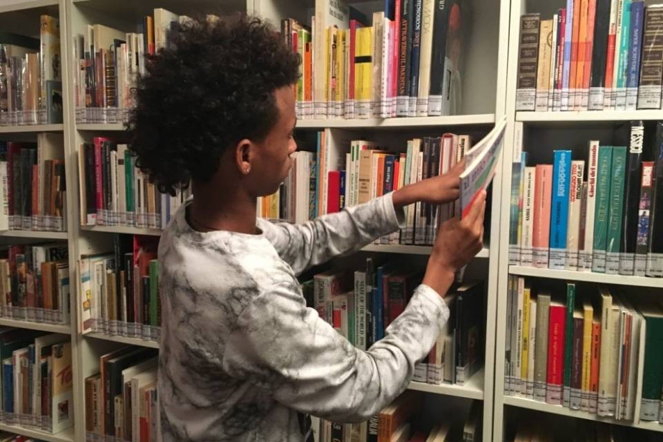 Bellinzona, la biblioteca culturale compie 15 anni