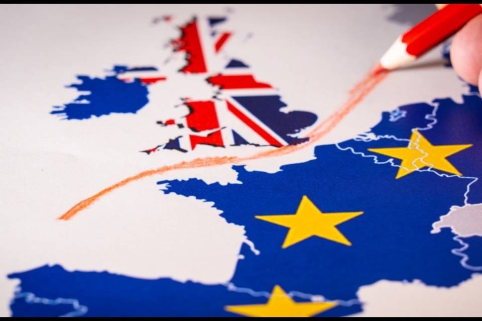 Dal 2021 l'Inghilterra rifiuterà i migranti UE non qualificati