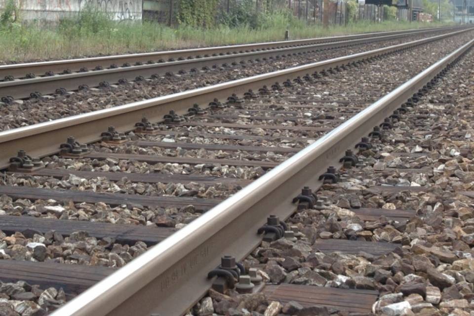 Investito da un treno, è gravissimo