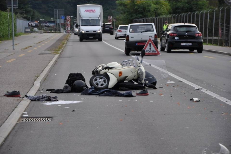 Fuori pericolo lo scooterista feritosi ad Agno