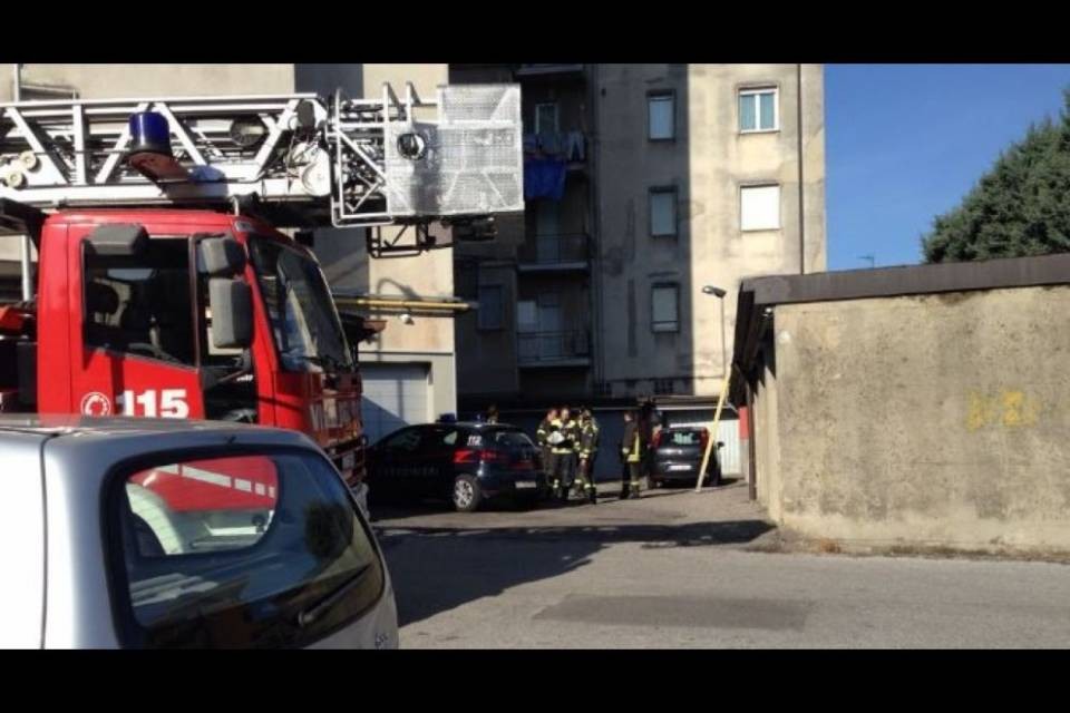 Ladro precipita e muore a Como