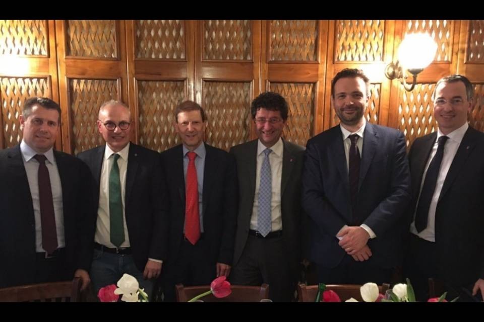 "I frontalieri esultano"