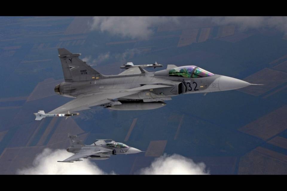 Parte del PS è favorevole ai nuovi jet militari