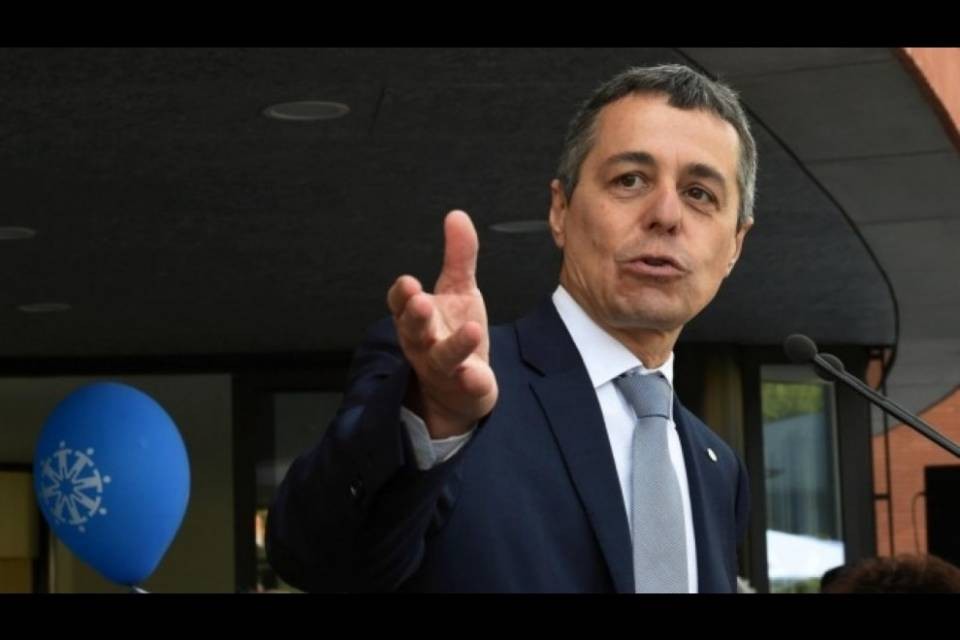 Medio Oriente, "Cassis è come Trump"