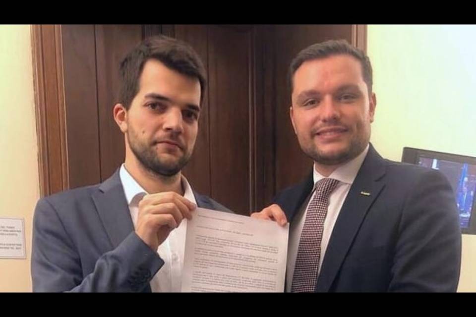 Indennità per i frontalieri, scatta l'interrogazione