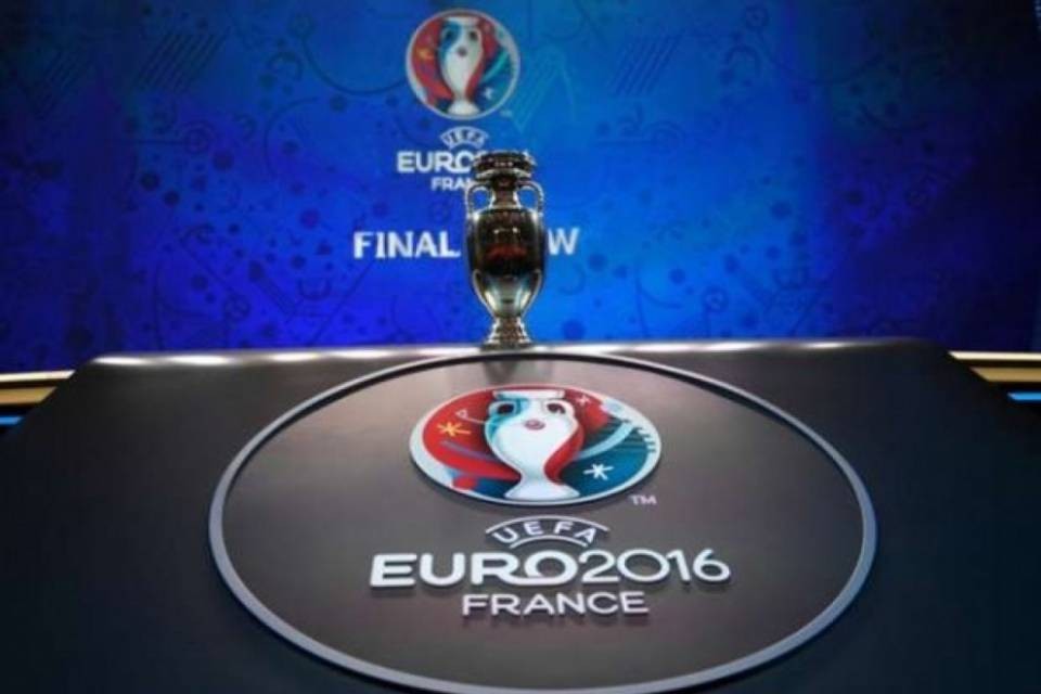 La Francia blinda Euro2016, pronti a un attacco chimico