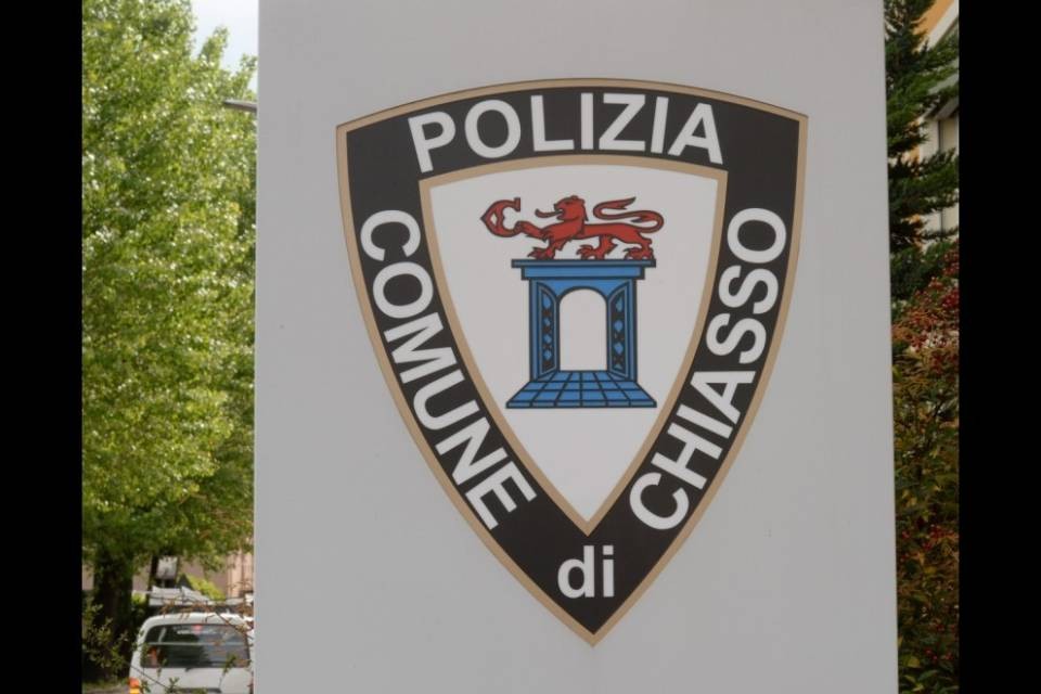 Un defibrillatore per il Corpo di Polizia di Chiasso