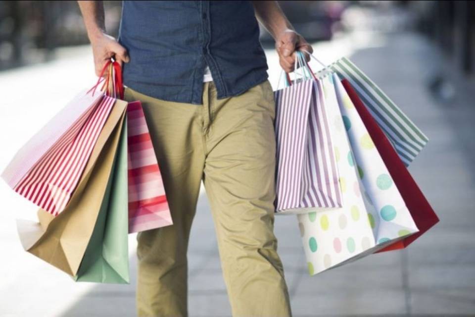 Stop all'Iva in Italia per gli acquisti oltre i 155 euro