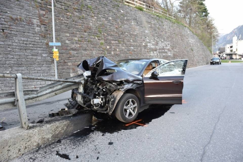 85enne si schianta a Ilanz