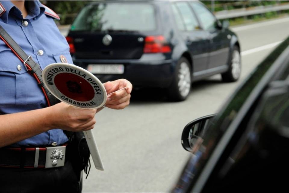Multe dall'estero a mesi di distanza