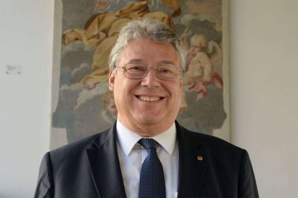 Sì a un'indicazione dei prezzi più vicina ai consumatori