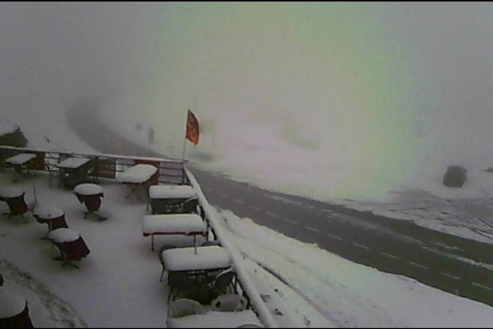 Diversi passi chiusi per neve