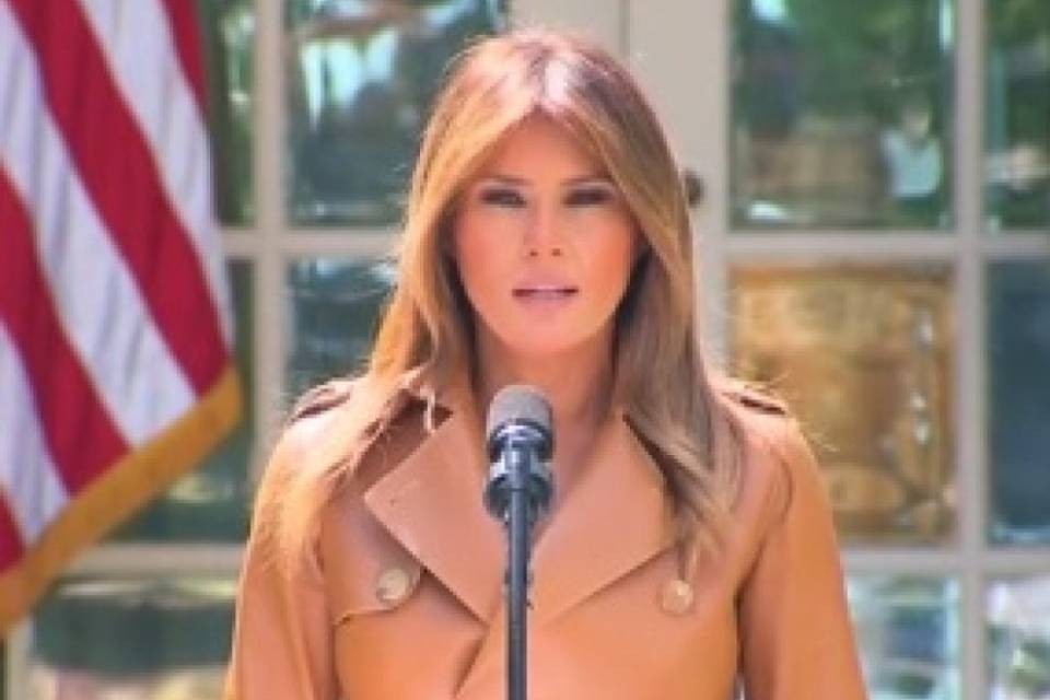 Il Telegraph si scusa con Melania Trump