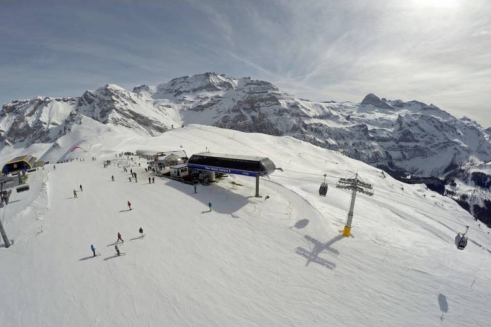 Scontro sulle piste, muore una bambina