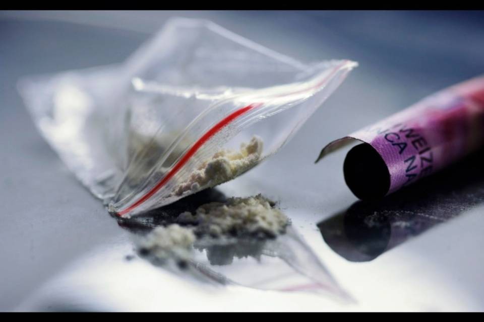Cocaina in appartamento, due fermi