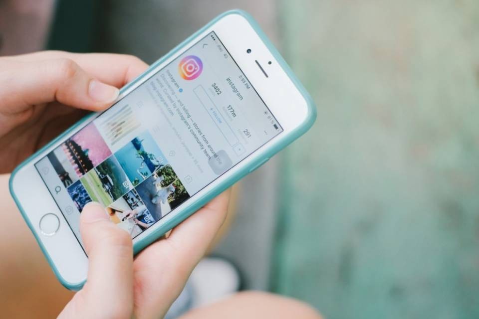 Insulti su Instagram, rissa a Muralto