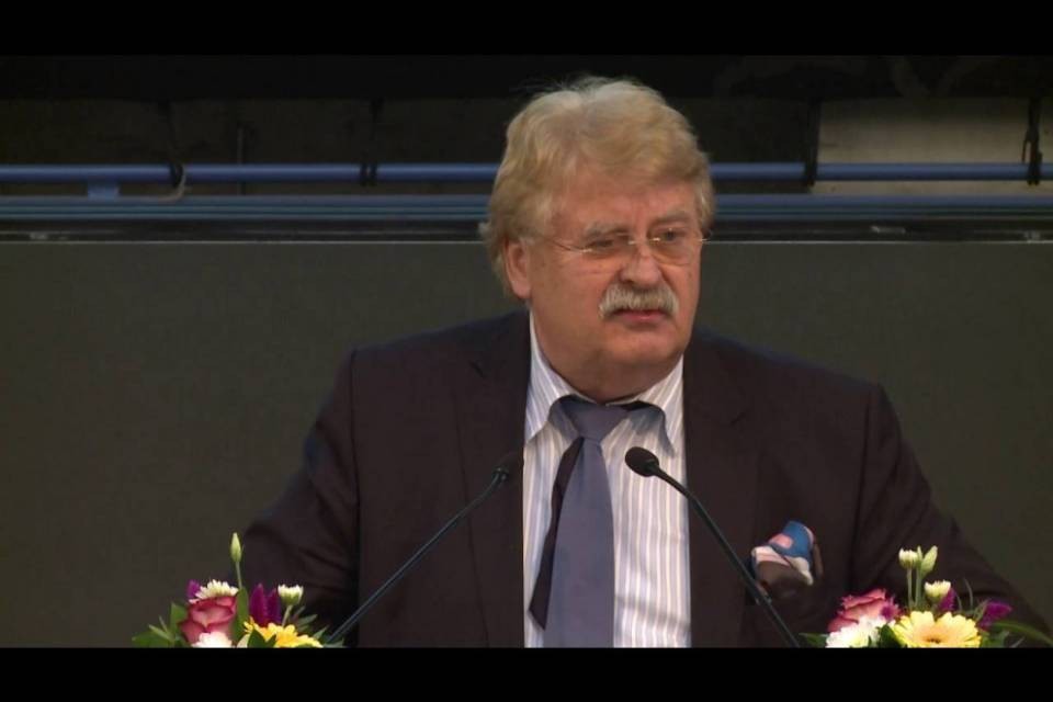 L'europarlamentare avvisa la Svizzera: "Non sperate in un aiuto dall'UE"