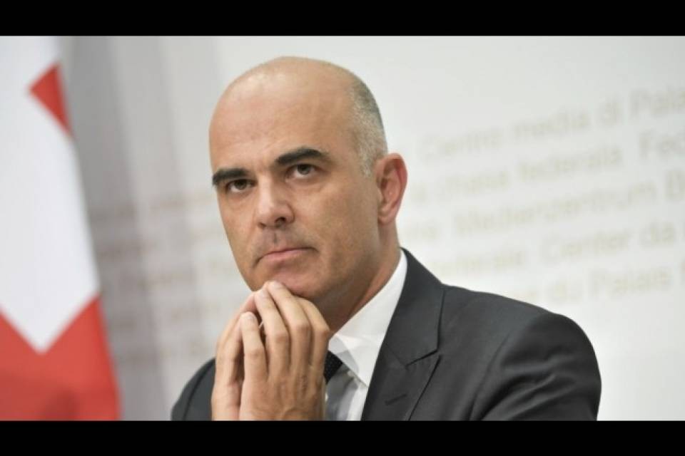 Berset a Parigi, per lotta comune contro sfide mondiali