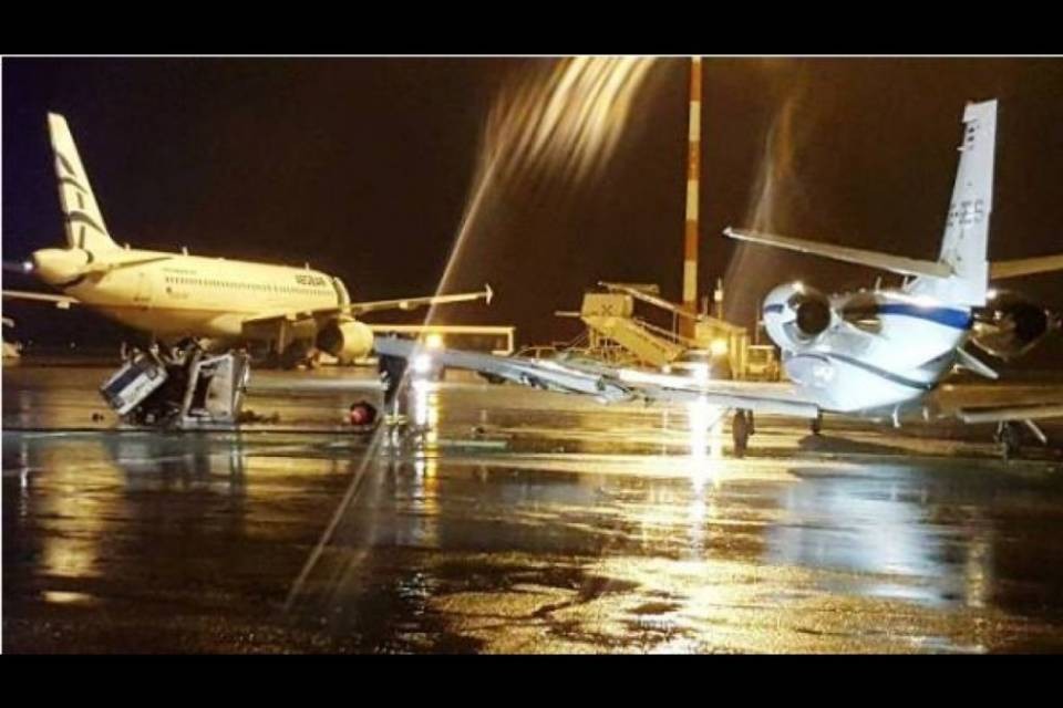 Scontro a Malpensa tra un jet privato e un mezzo di servizio