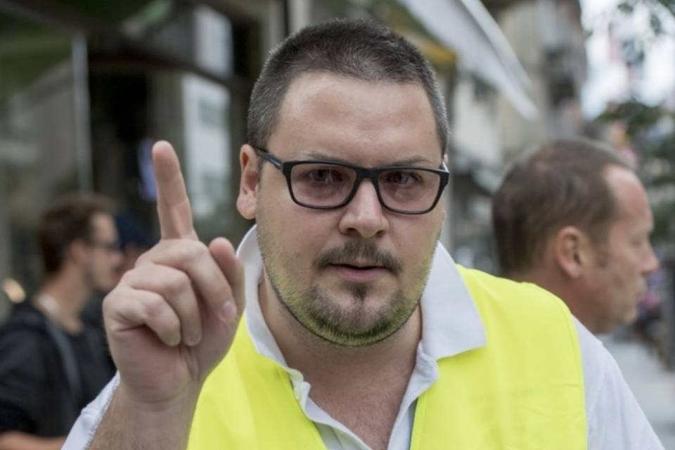 "Pronto, Polizia? Luciano Milan Danti mi sta aggredendo"
