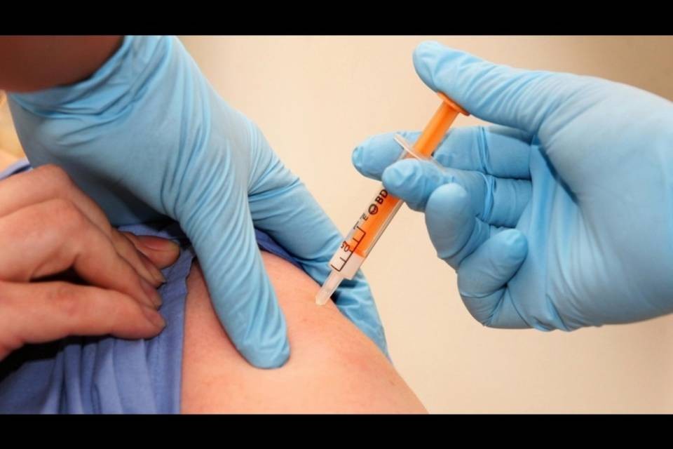 "Quest'anno l'influenza sarà aggressiva: vaccinatevi"