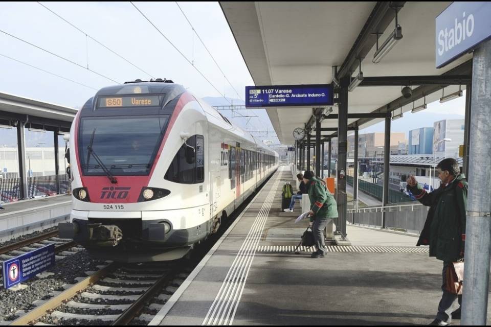 "Il Mendrisiotto penalizzato nei collegamenti ferroviari"