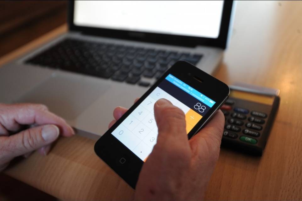Quasi tutti gli svizzeri ordinano online
