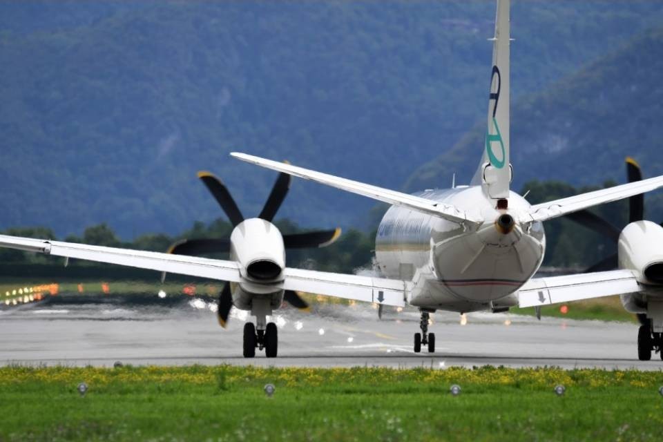 No all'inglese obbligatorio per i piloti di voli non commerciali