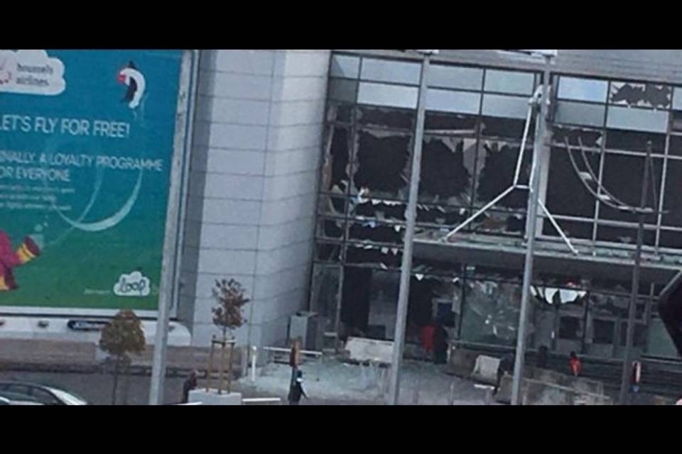 Bruxelles, l'aeroporto resta chiuso