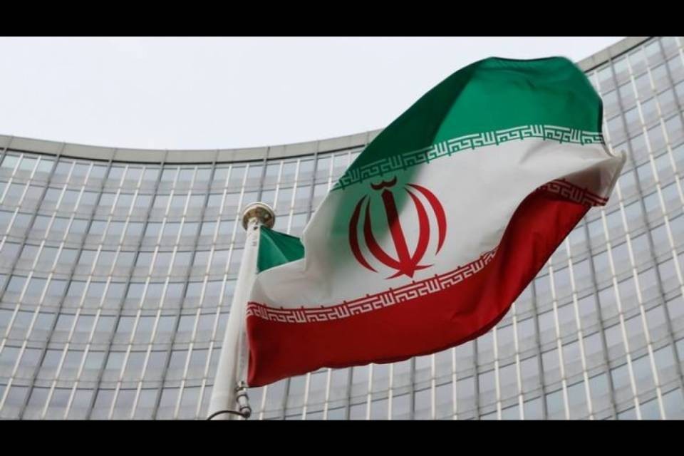 Iran, anche Berna rinuncia alle sanzioni