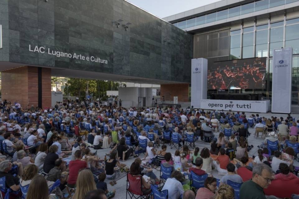 In 2'000 al LAC per seguire l'opera