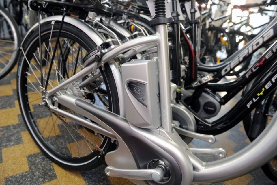 Esplode il mercato delle bici elettriche