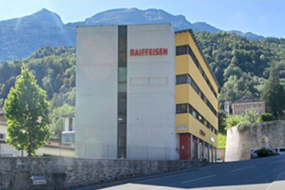 "Raiffeisen, vergognoso voltafaccia"