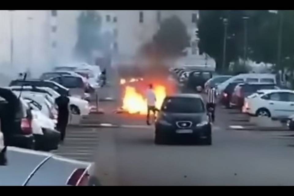 Polizia uccide 20enne, scontri a Nantes
