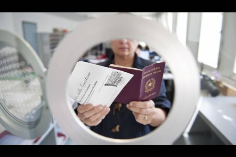 Sei condanne nel casellario, ma potrà avere un permesso