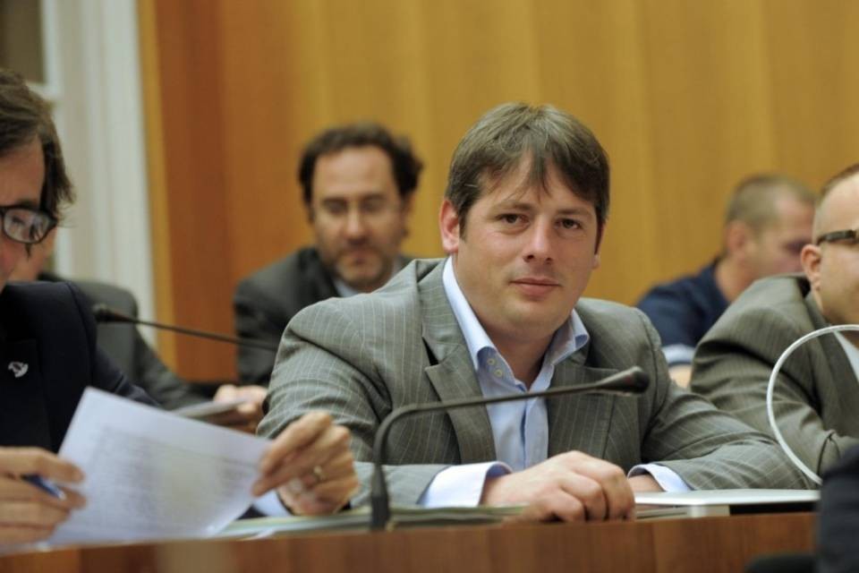 A Gandria puliscono i privati