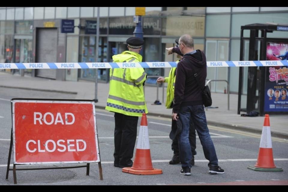 Manchester: altri due arresti all'alba