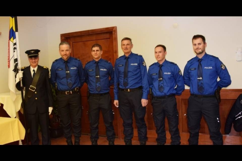 La Polizia grigionese ha tre nuovi agenti