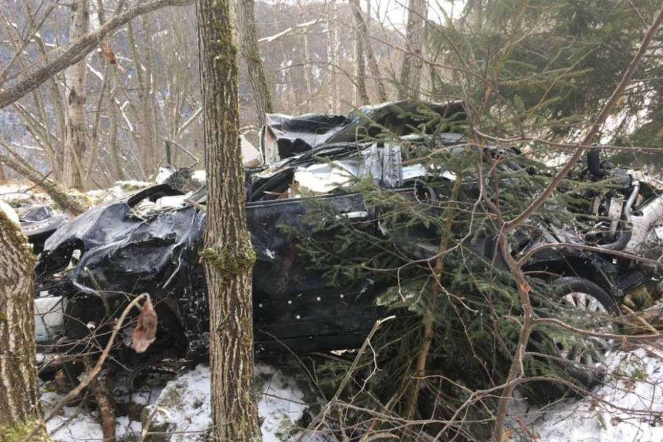 Auto esce di strada: 2 morti e 2 feriti gravi