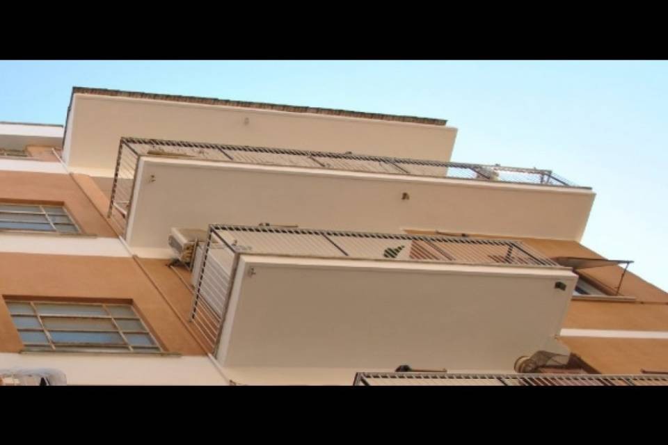 Gettò la figlia dalla finestra, nessun internamento