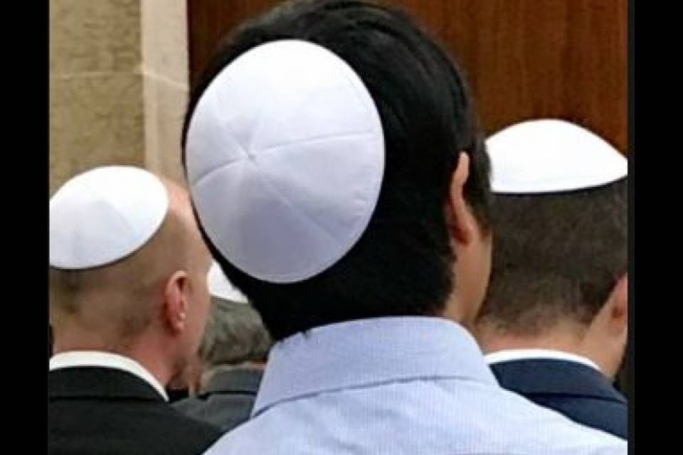 "La Stato garantisca a tutti di portare la kippah"