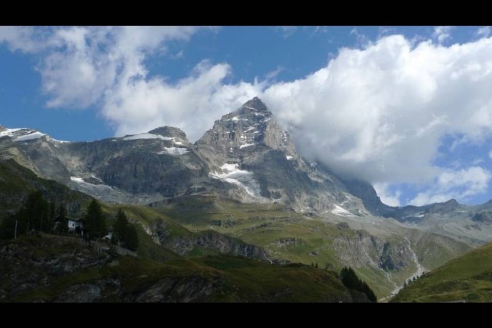 Cervino, morto un alpinista
